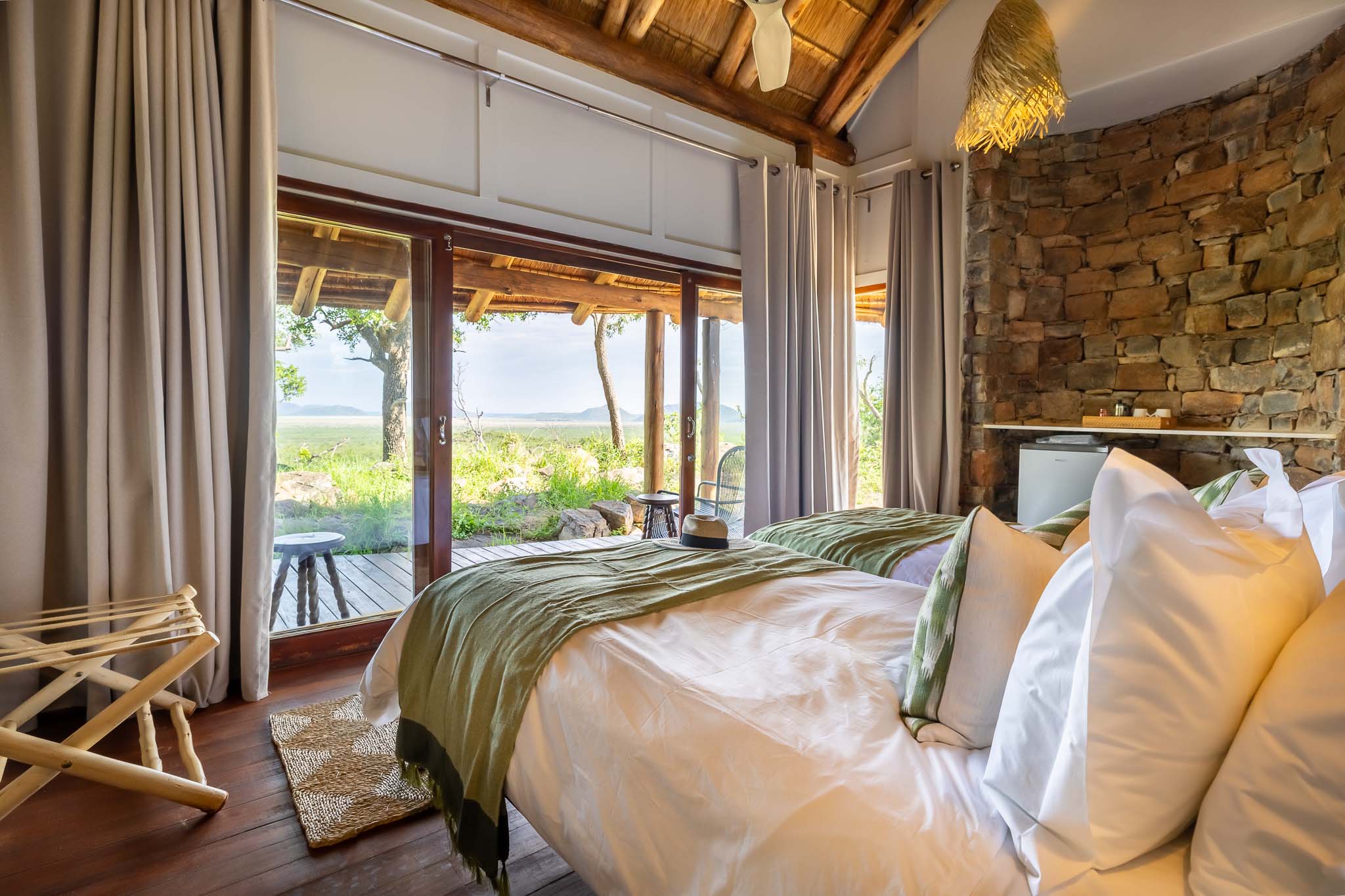 luxury_suite_twin_3-1